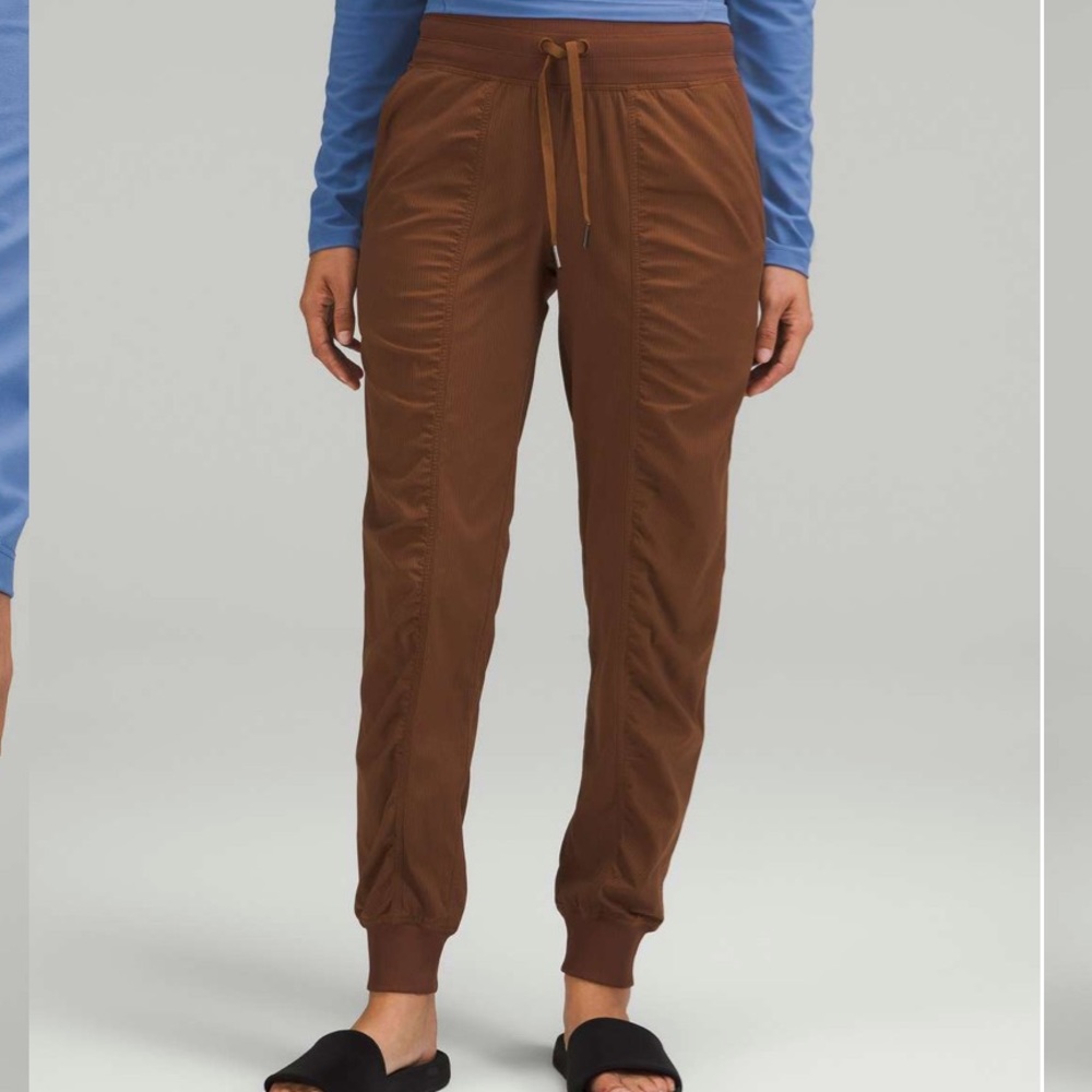 Lululemon dance studio jogger